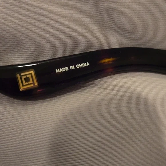 Liz Claiborne Dark Havana Sunglasses brand new in case - Picture 9 of 14